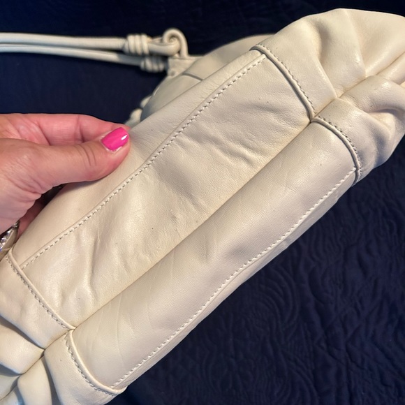 EXCELLENT CONDITION… Paola masi handbag..pale pale pink - Picture 5 of 6